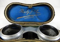 case open revealing maker