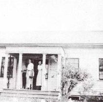 Campbell Cottage on Apple Island, Black and White