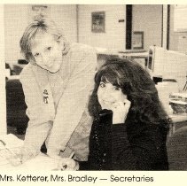 Ealy Elementary School Secretaries, 1990