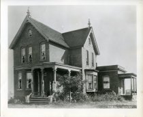 Black and white photograph of the Bryant home on Schaefer Road just north of Grand River where Clara Bryant Ford lived as a girl