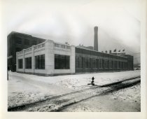 Black and white photographic print of a new Packard Motor Car Co