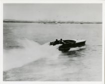 Black and white photo of Gar Wood's MISS AMERICA III