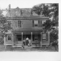 [Unidentified house, possibly the Wiggins/Van Devender house]