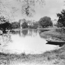 [Vandeventer Pond and the Beatty House]