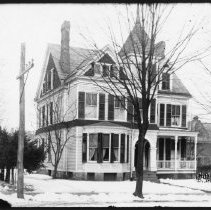 [11 Dickinson Street]