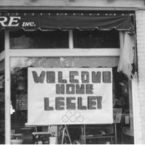 [Shop honors Lesley Bush]