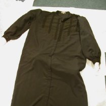 Black abayya/dress with long sleeves and chest embelishment