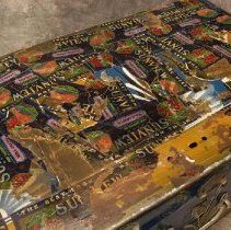 Lid of trunk showing Sunview stickers