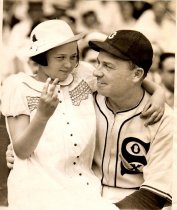 Press Photo: Jimmie Dykes (1936)- In Uniform with Daughter in His Lap