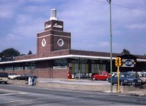 Acme Markets Store in Bryn Mawr, Haverford Township (1970s)
