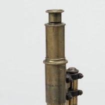 Student grade compound monocular microscope