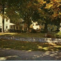 Hopkins Inn of Lake Waramaug