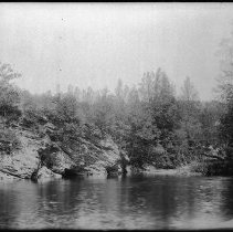 Shepaug River from New Drive on the Clamshell