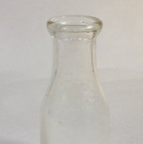 Glass pint creamer bottle - Side