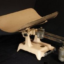 Dr. Wersebe's baby scale - front left view