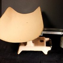 Dr. Wersebe's baby scale - side view