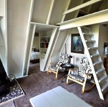 Hellyer A-frame, interior looking though the rooms, 2016
