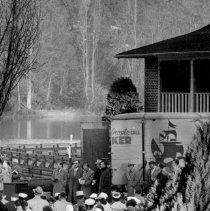 oppWapato Park, 1958 sunrise Easter service