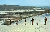 Boyne Highlands Resort, People on the slopes in skis