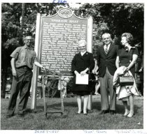 Harbor Light photo of the historical plaque to E. Shay - State of Michigan