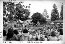 Keelhaulers performing in Zorn park.