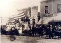 Fourth of July Wagon Load Contest Harbor Springs