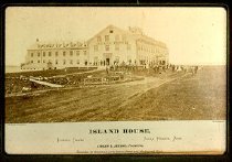 Island House on Lowell Island,