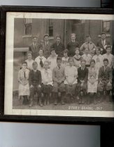 Story School Graduates 1917