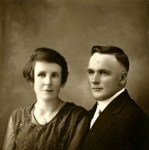 Algeo Koelln (1894-1987) and his wife Jessie (nee Mitchell), 1809 -1987.