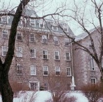 8415 convent 1976