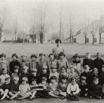 Grade 1 class, Elora Public School, ca.1927.