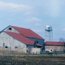 12437 barns & silos