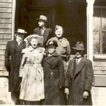 ph 19368 Wheeler family ca.1942