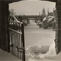 ph 24494 Templin Gardens ca.1940