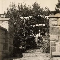 ph 24511 Templin Gardens ca.1935