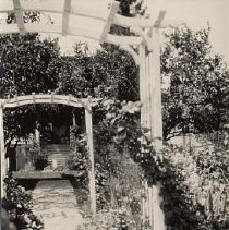 ph 24514 Templin Gardens ca.1950