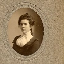 ph 24577 Mabel Black ca.1898