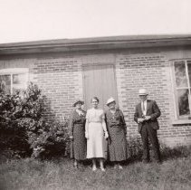 ph 24578 David Black's cottage 1937