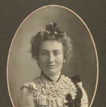Miss Mary Duncan, Maryborough Township, photograph, ca. 1880.