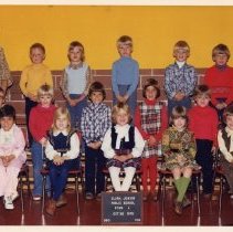 ph 30382 Elora Junior Public School, 26 Oct. 1979.