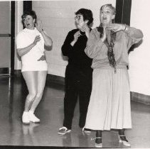 ph 11187 "This Can't Be Love" scenes of rehearsals and final producation