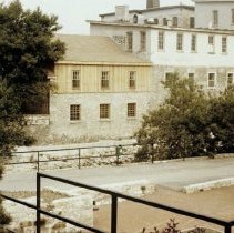8160 distillery 1980