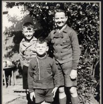 ph 23061: Willi and his brothers[?], ca.1930.