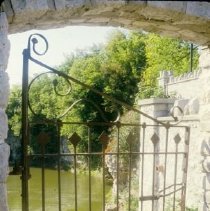 ph 18240_5 Looking through gate to Grand River below, 1984.