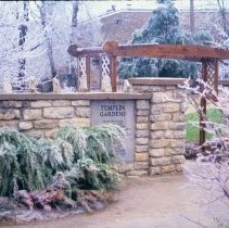 ph 18241_20 Ice storm, 11 Apr. 1992.