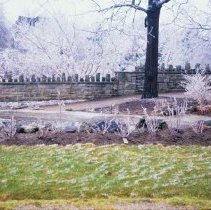 ph 18242_2 Ice storm, 11 Apr. 1992.