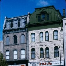 10361 Victoria Block 1982