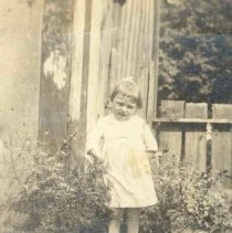 ph 21181 Annie Everson