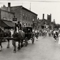 Beatty Bros. Ltd., picnic day parade, Fergus, 1950.
