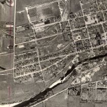 ph 18534: Fergus 1940 west part. Beatty plant at top
